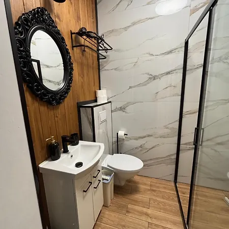 Mazurski Sad Juno Appartamento *